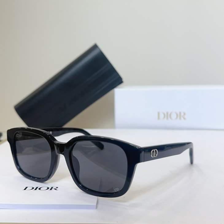 Picture of Dior Sunglasses _SKUfw76770542fw